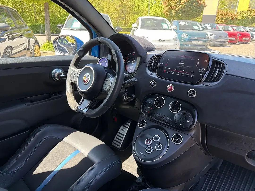 Abarth 695 - Thumbnail 10