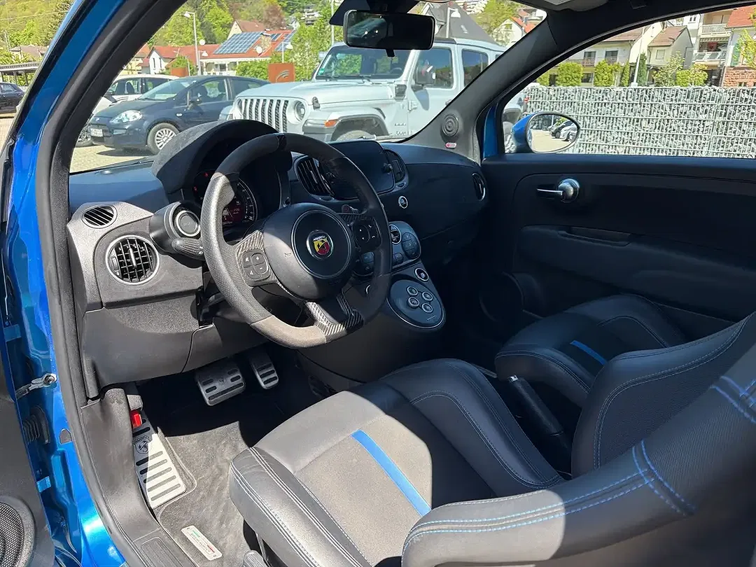 Abarth 695 - Thumbnail 5