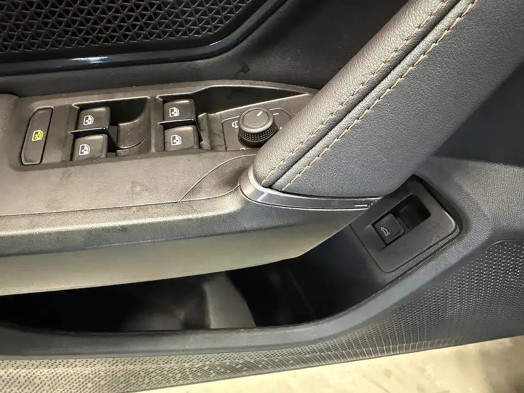 CUPRA Formentor 1.5 eTSI DSG Design Edition - Thumbnail 9