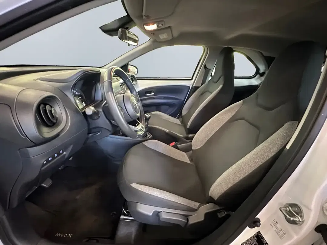 Toyota Aygo X - Thumbnail 7