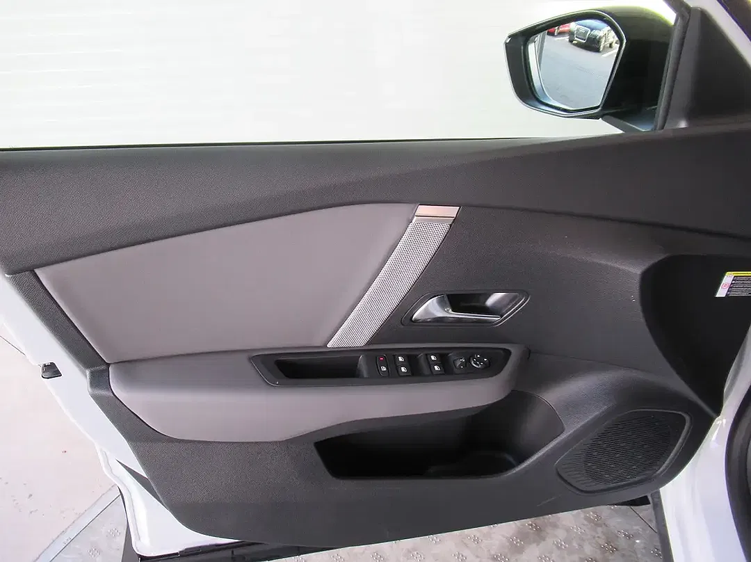 Citroen C4 Hybrid MHEV Collection - Thumbnail 13