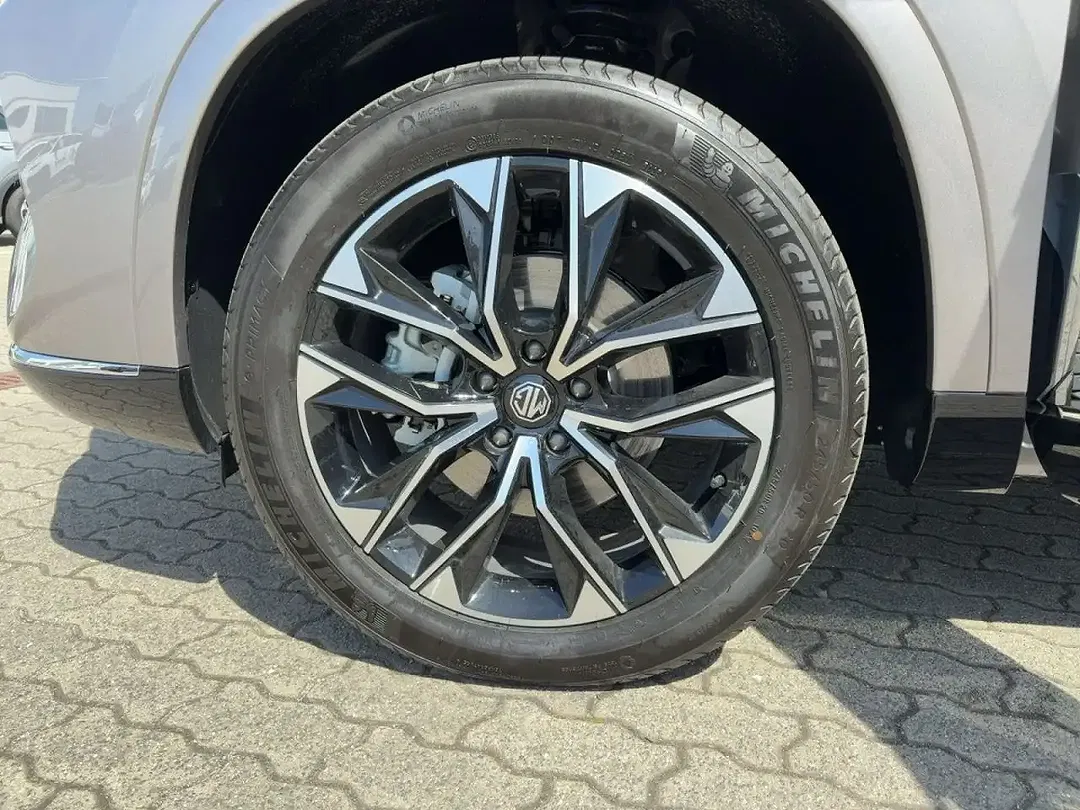 MG MGS9 PHEV Premium - Thumbnail 13