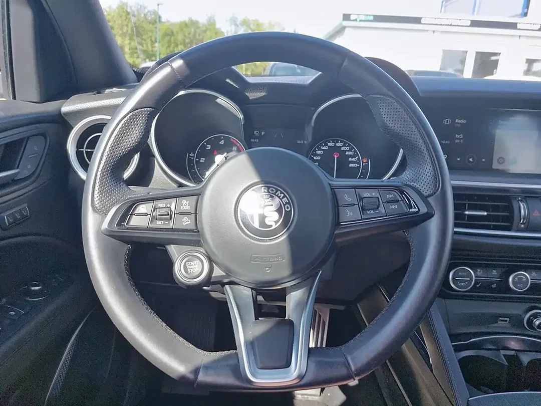 Alfa Romeo Stelvio 2.2 Diesel Ti - Thumbnail 12
