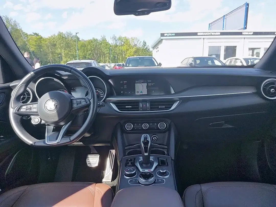 Alfa Romeo Stelvio 2.2 Diesel Ti - Thumbnail 8