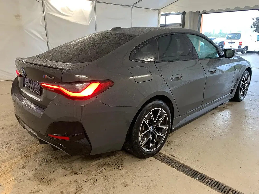 BMW i4 M50 - Thumbnail 4