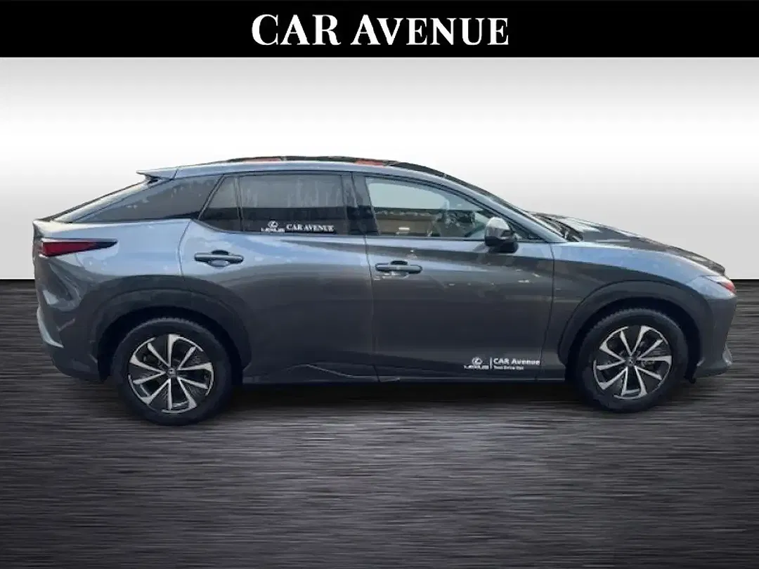 Lexus RZ Executive Line - Thumbnail 3