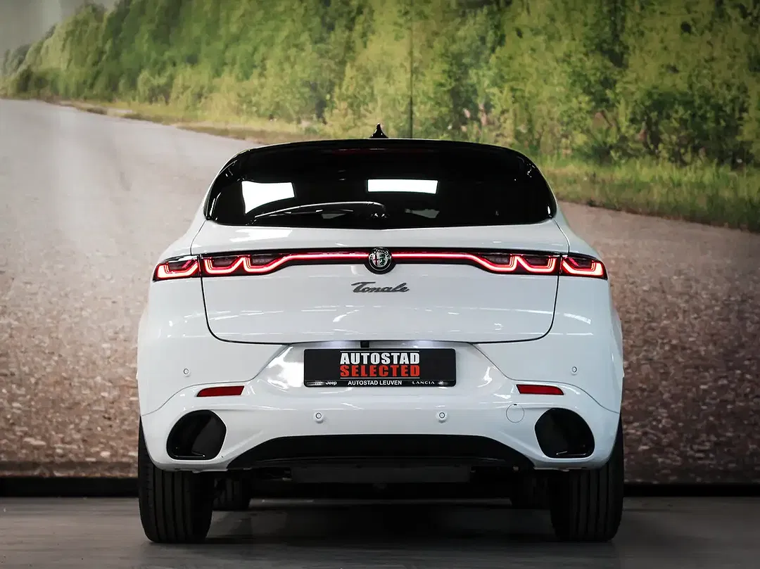 Alfa Romeo Tonale Tributo Italiano - Thumbnail 4