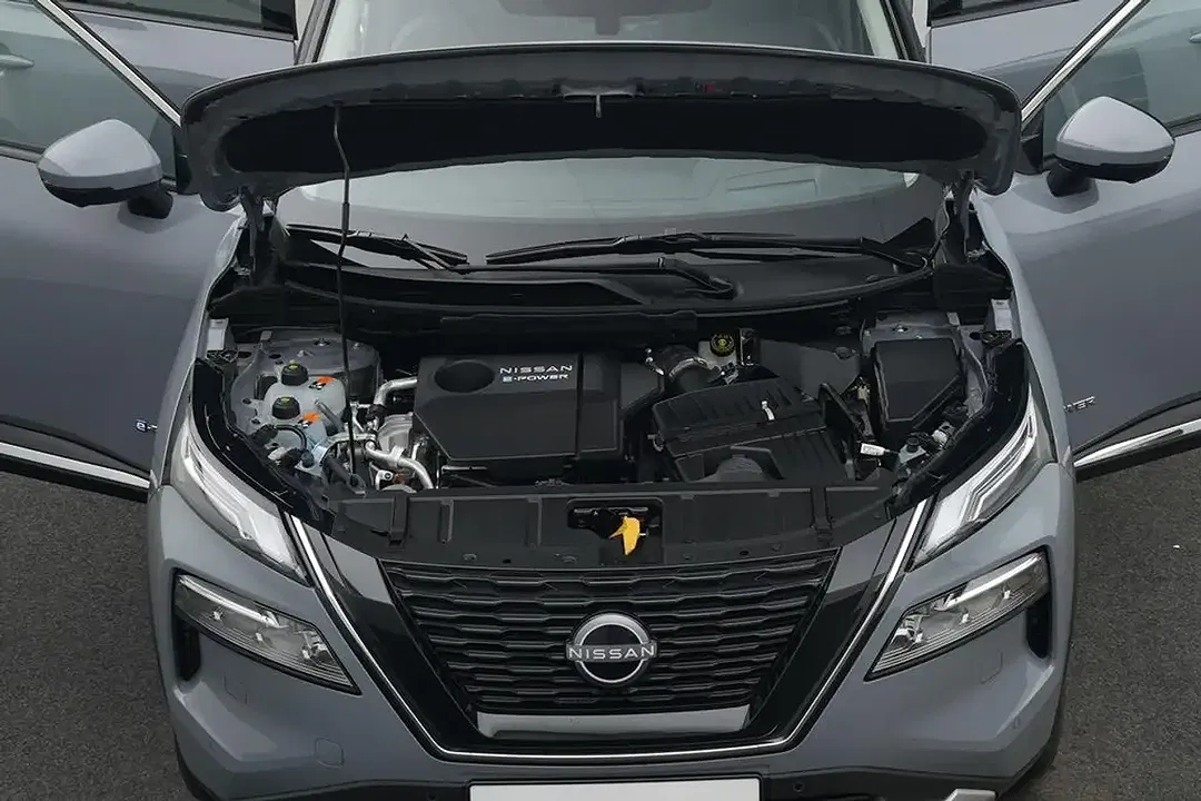 Nissan X-Trail e-4ORCE 4x4 Tekna - Thumbnail 6