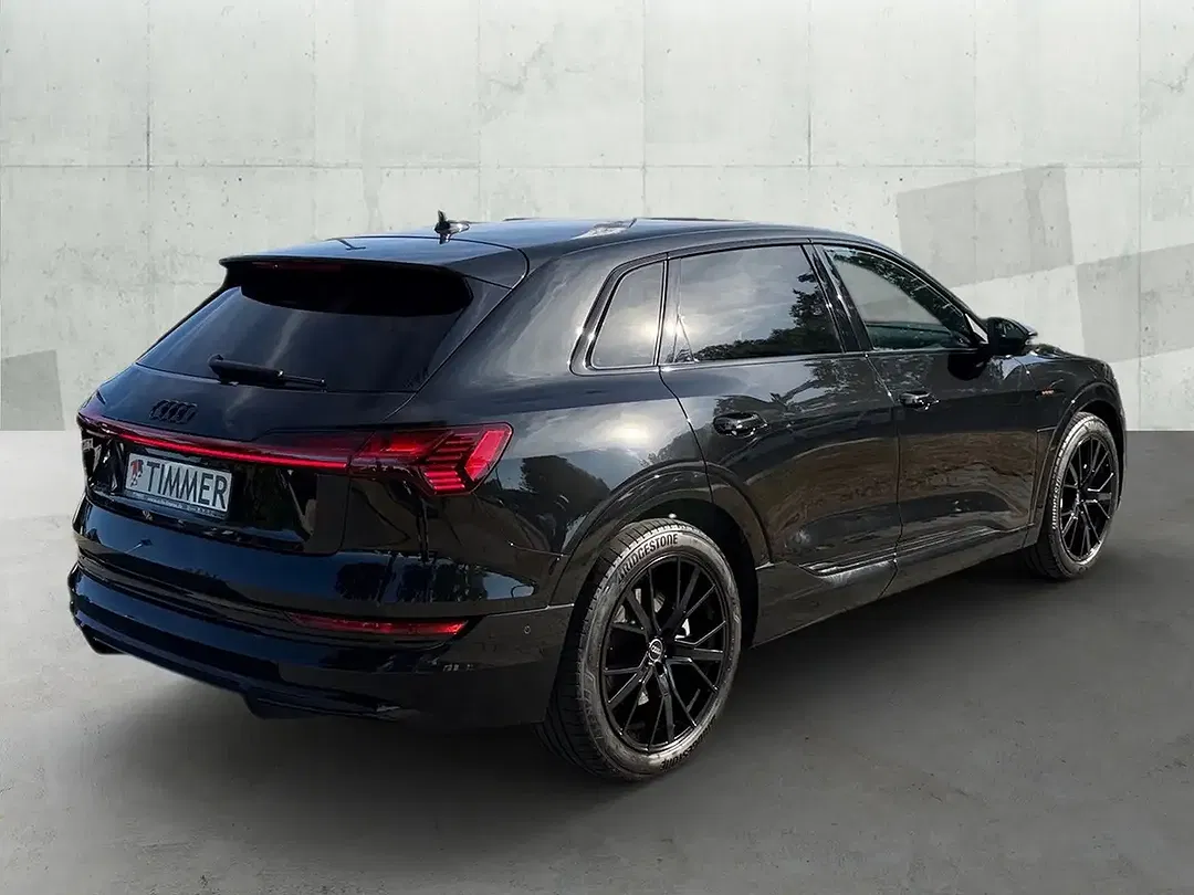 Audi e-tron 55 quattro S line - Thumbnail 3
