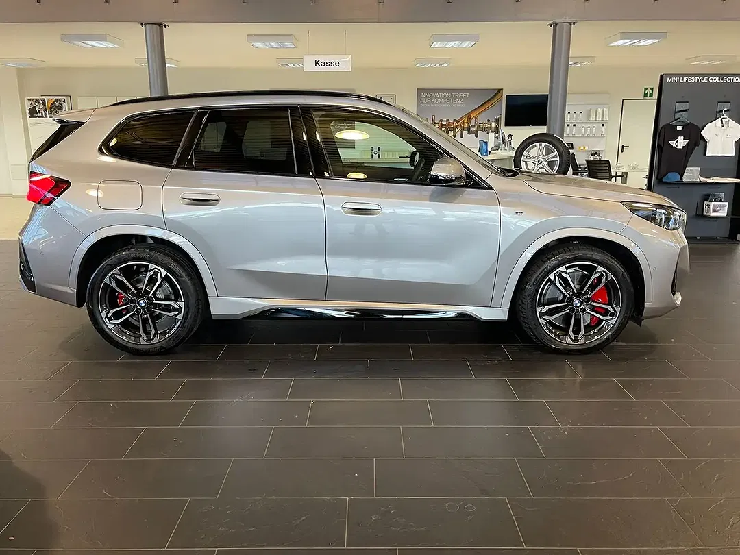 BMW X1 sDrive M Sport Pro - Thumbnail 5