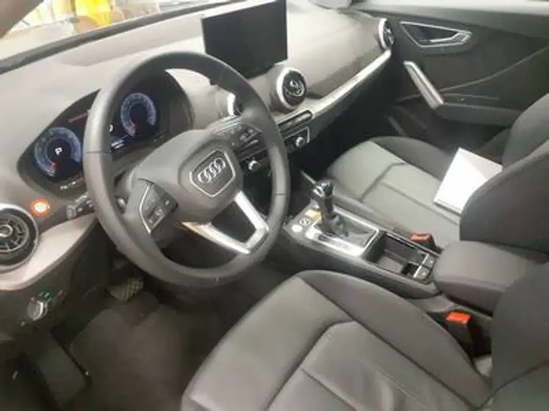 Audi Q2 35 TFSI S tronic - Thumbnail 4