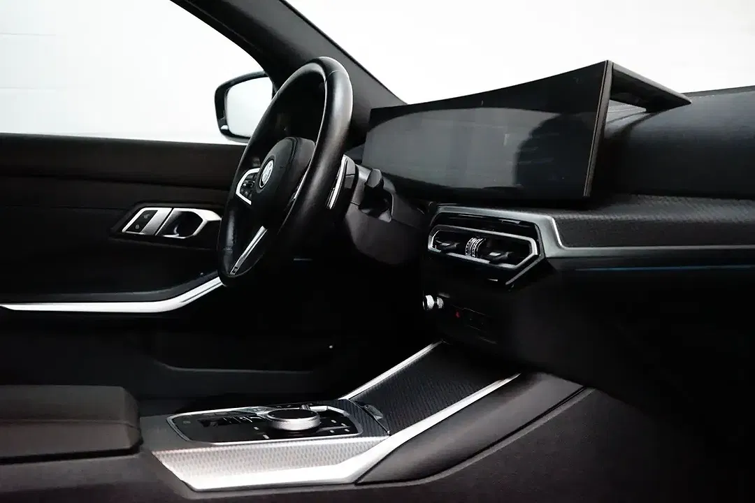 BMW 320 M Sport Pro Plus - Thumbnail 16