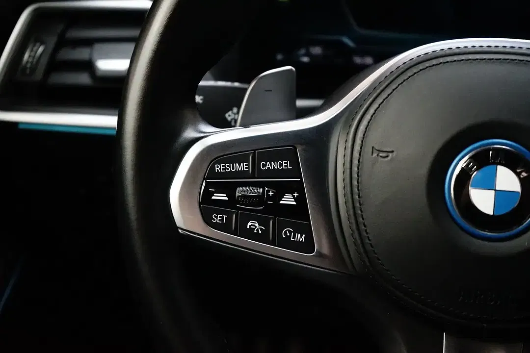 BMW 320 M Sport Pro Plus - Thumbnail 20