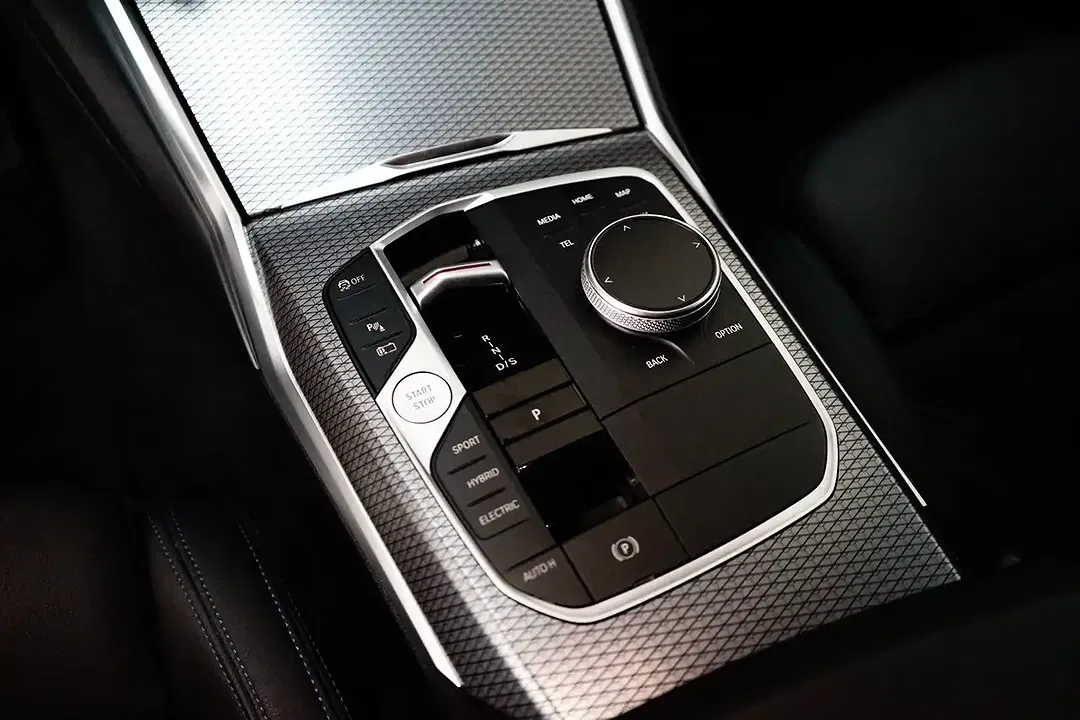 BMW 320 M Sport Pro Plus - Thumbnail 23