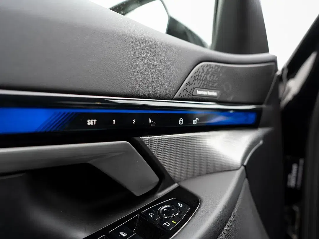 BMW 520 Touring M Sport Pro - Thumbnail 13