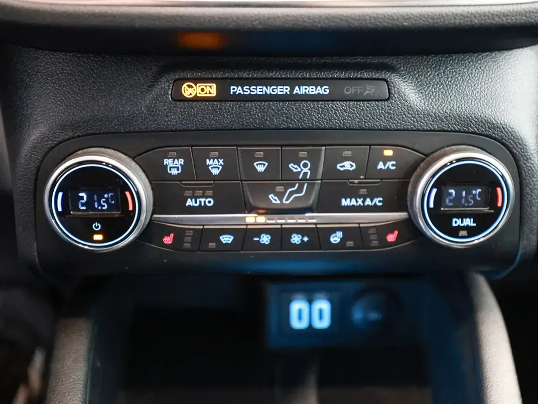 Ford Kuga 2.5 PHEV Titanium - Thumbnail 13