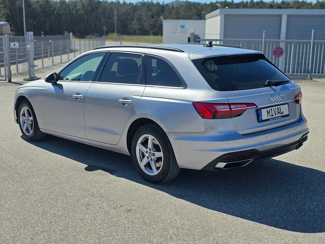 Audi A4 2.0 - Thumbnail 5