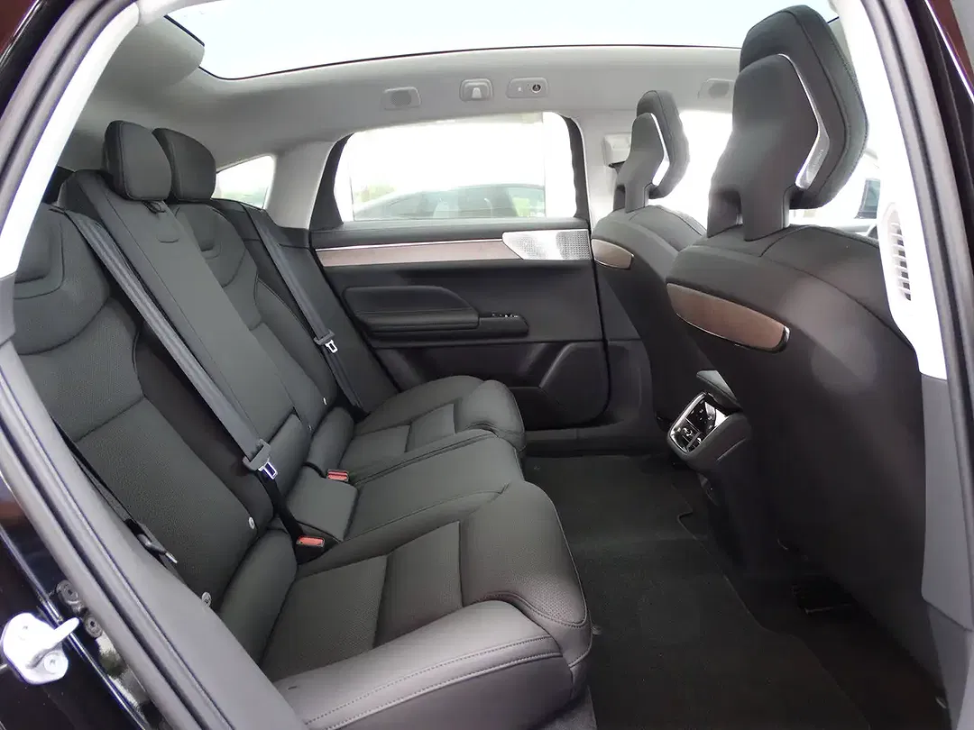 Volvo ES90 Single Motor Extended Range Ultra - foto 15