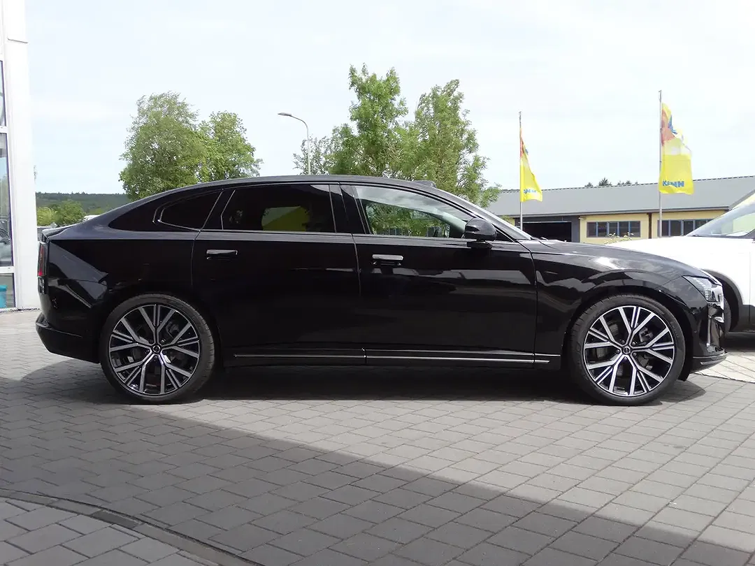 Volvo ES90 Single Motor Extended Range Ultra - Thumbnail 4