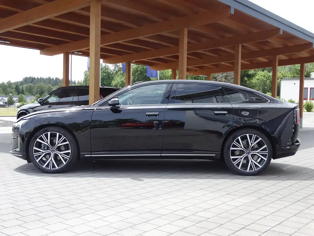 Volvo ES90 Single Motor Extended Range Ultra - Thumbnail 8