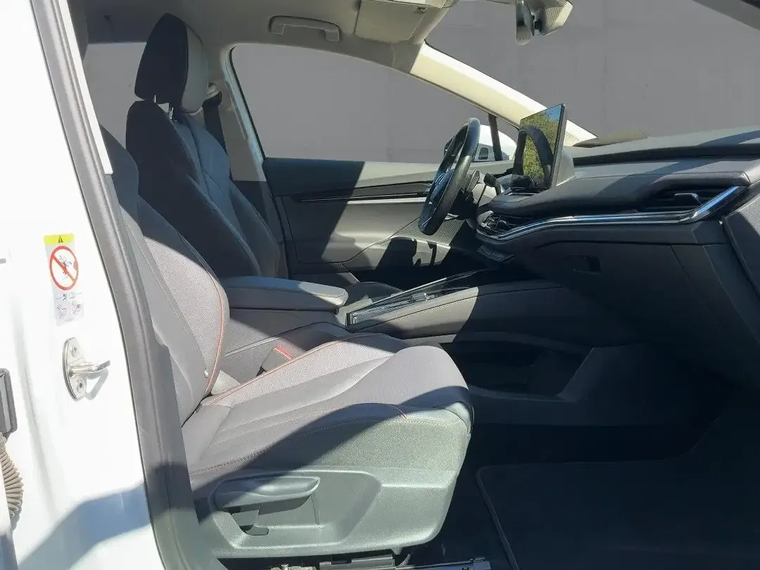 Skoda Enyaq 80 Suite - Thumbnail 11