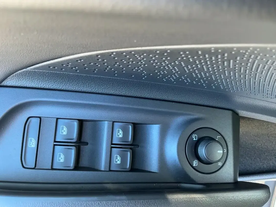 Skoda Enyaq 80 Suite - Thumbnail 17