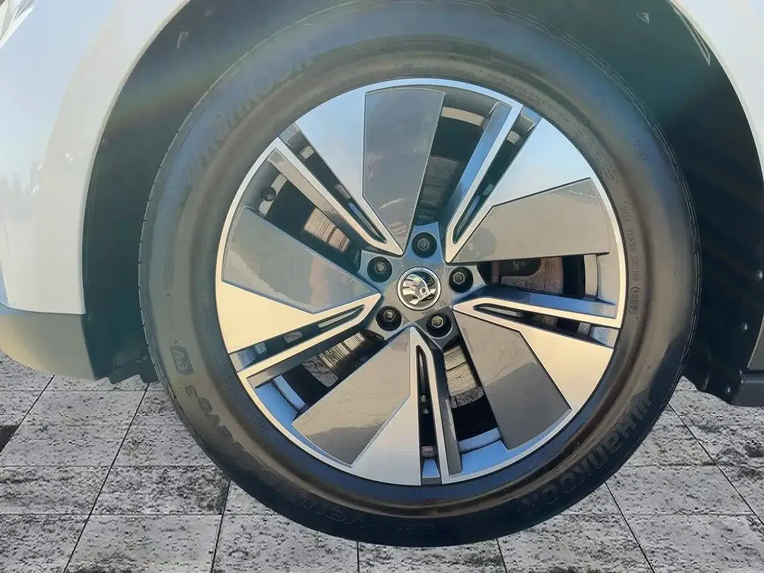 Skoda Enyaq 80 Suite - Thumbnail 7