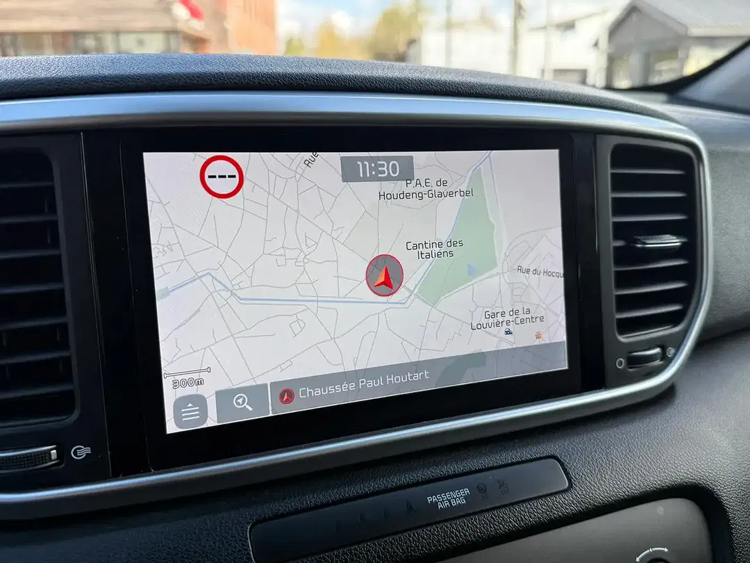 Kia Sportage 1.6 CRDi DCT - Thumbnail 11