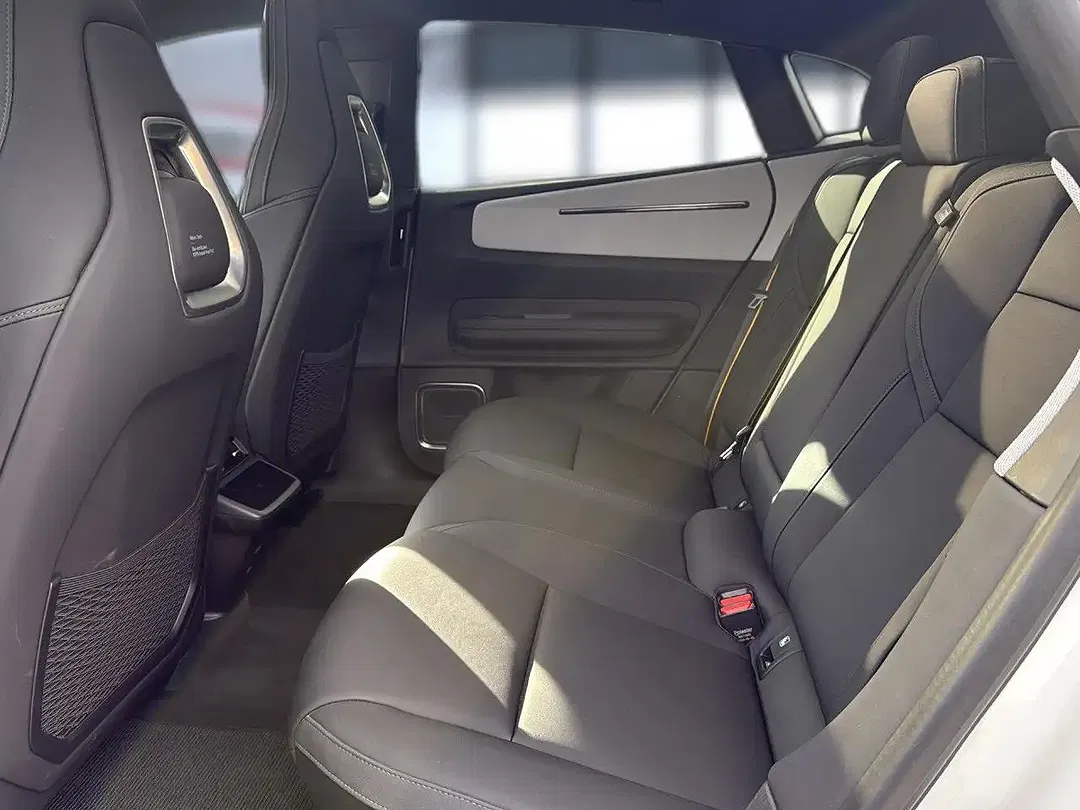 Polestar 4 Long Range - foto 15