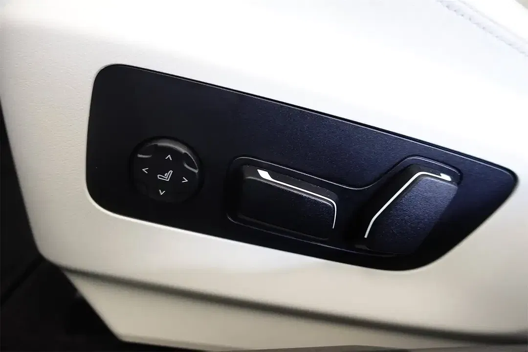 BMW i5 eDrive - Thumbnail 6