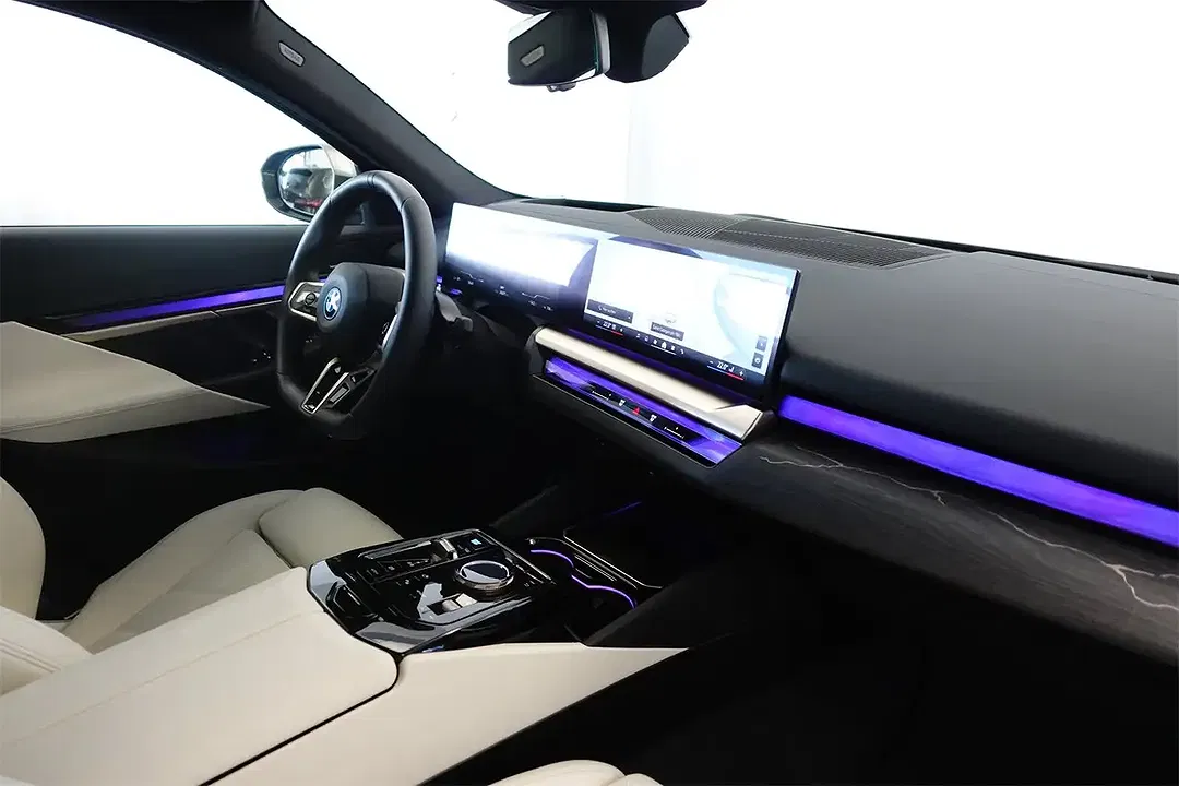 BMW i5 eDrive - Thumbnail 3