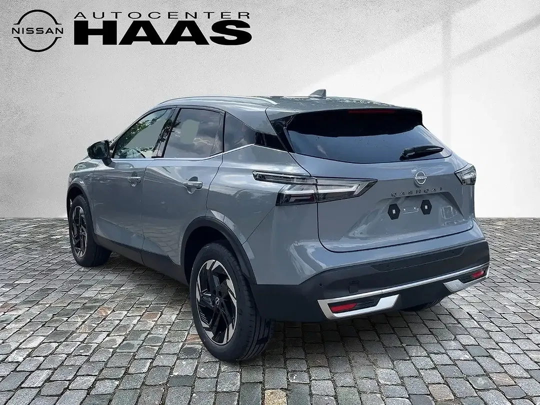 Nissan Qashqai 1.3 N-Connecta - Thumbnail 4