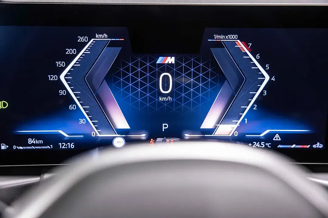 BMW 318 Touring M Sport - Thumbnail 15