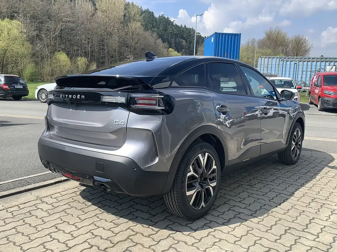 Citroen C4 Hybrid Max - Thumbnail 3