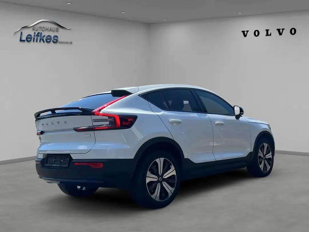 Volvo C40 EV Recharge Plus - Thumbnail 5