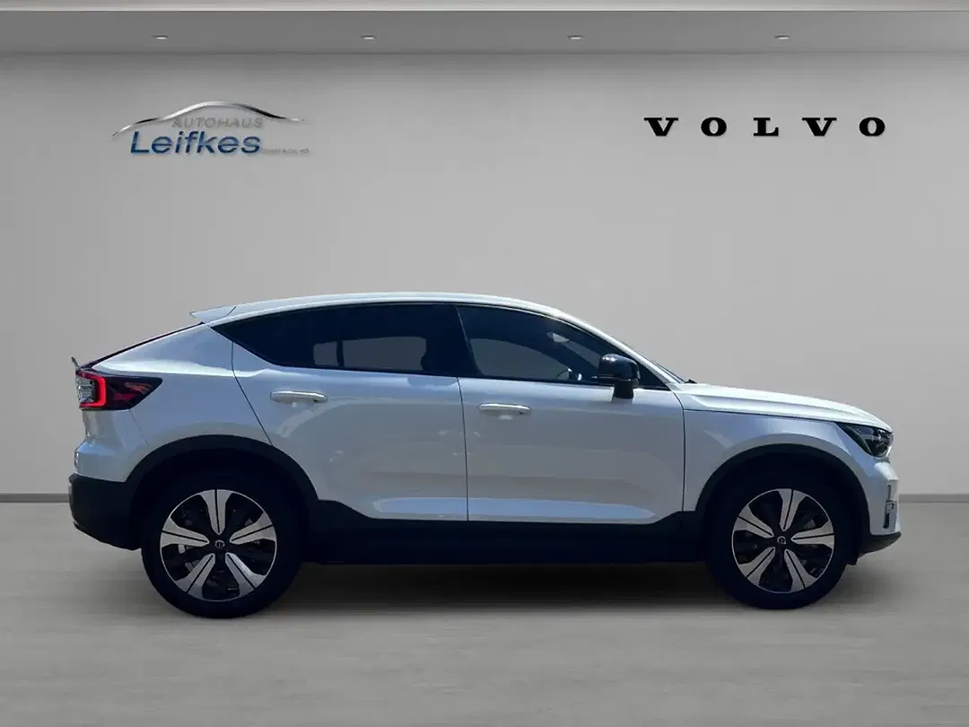 Volvo C40 EV Recharge Plus - Thumbnail 6