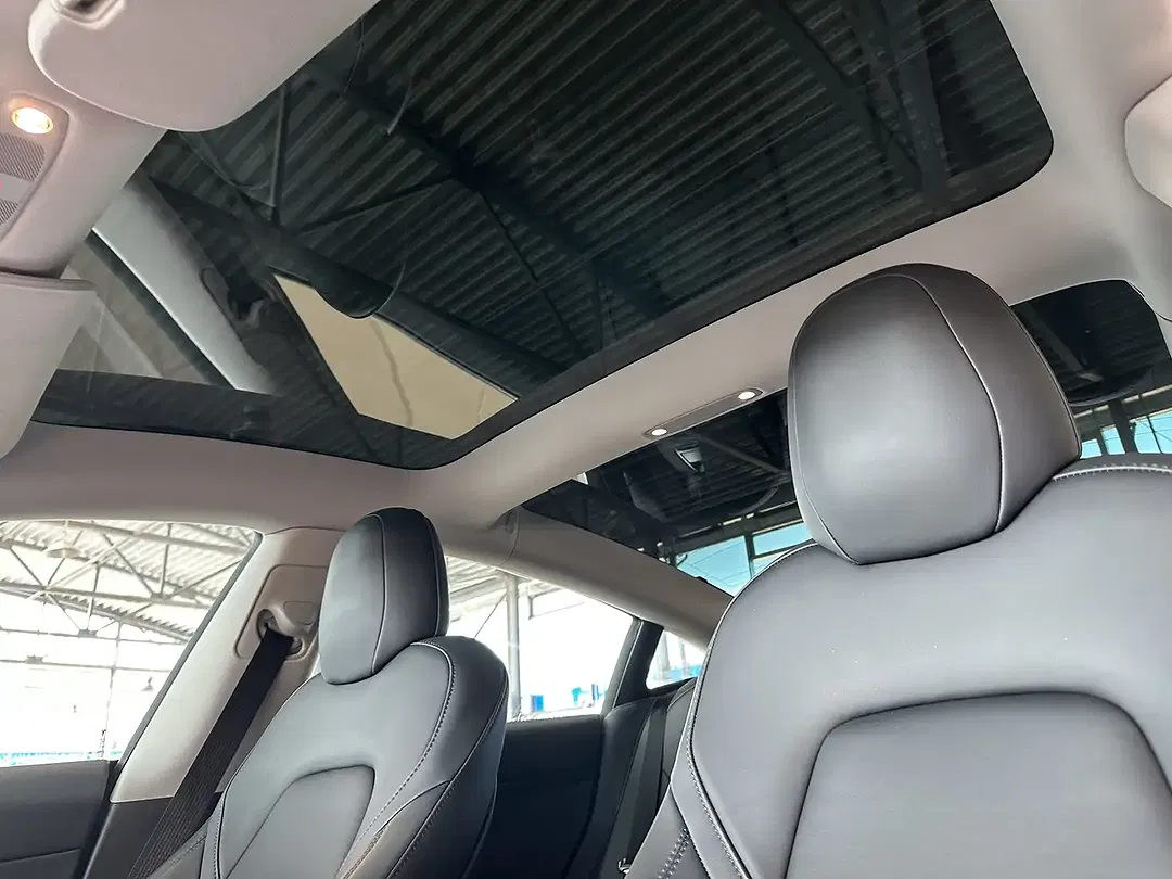 Tesla Model 3 RWD - Thumbnail 11