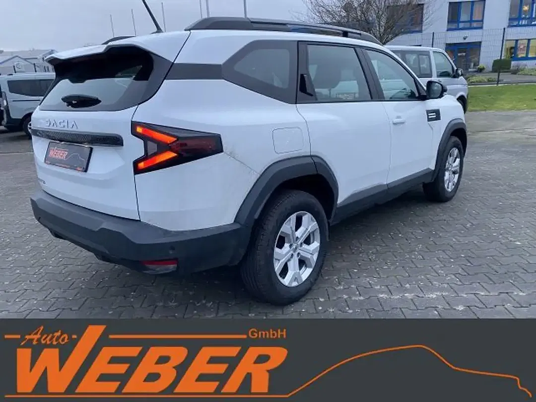 Dacia Bigster TCe Essential - Thumbnail 4