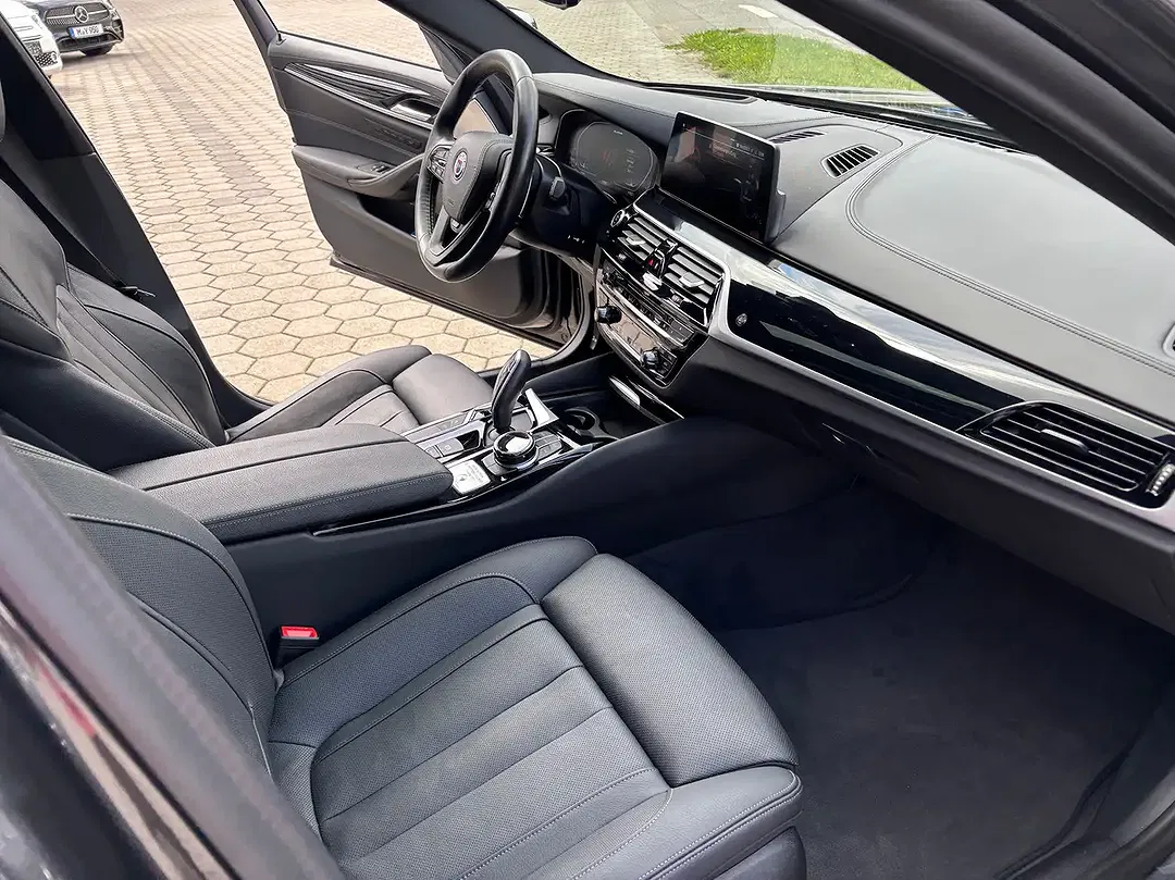 Alpina B5 V8 Bi-Turbo SWITCH-TRONIC Touring - foto 15