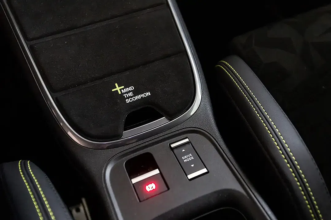 Abarth 600e Turismo - foto 15