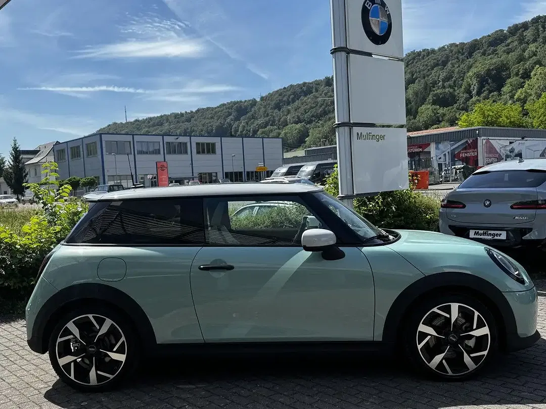 MINI Cooper S - Thumbnail 5