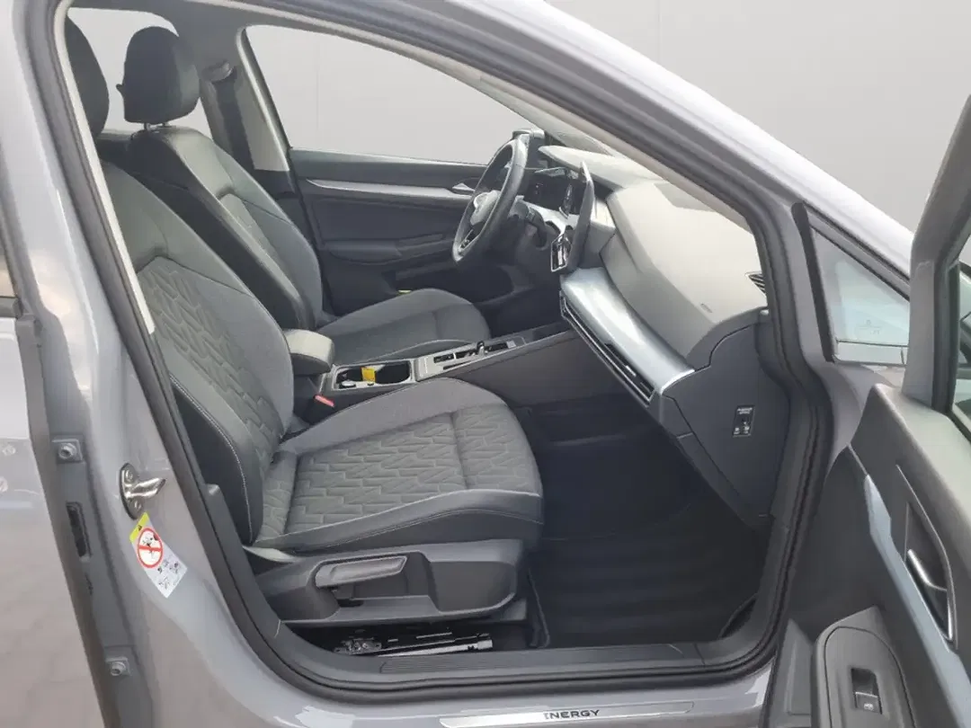 Volkswagen Golf 1.5 eTSI DSG - foto 14