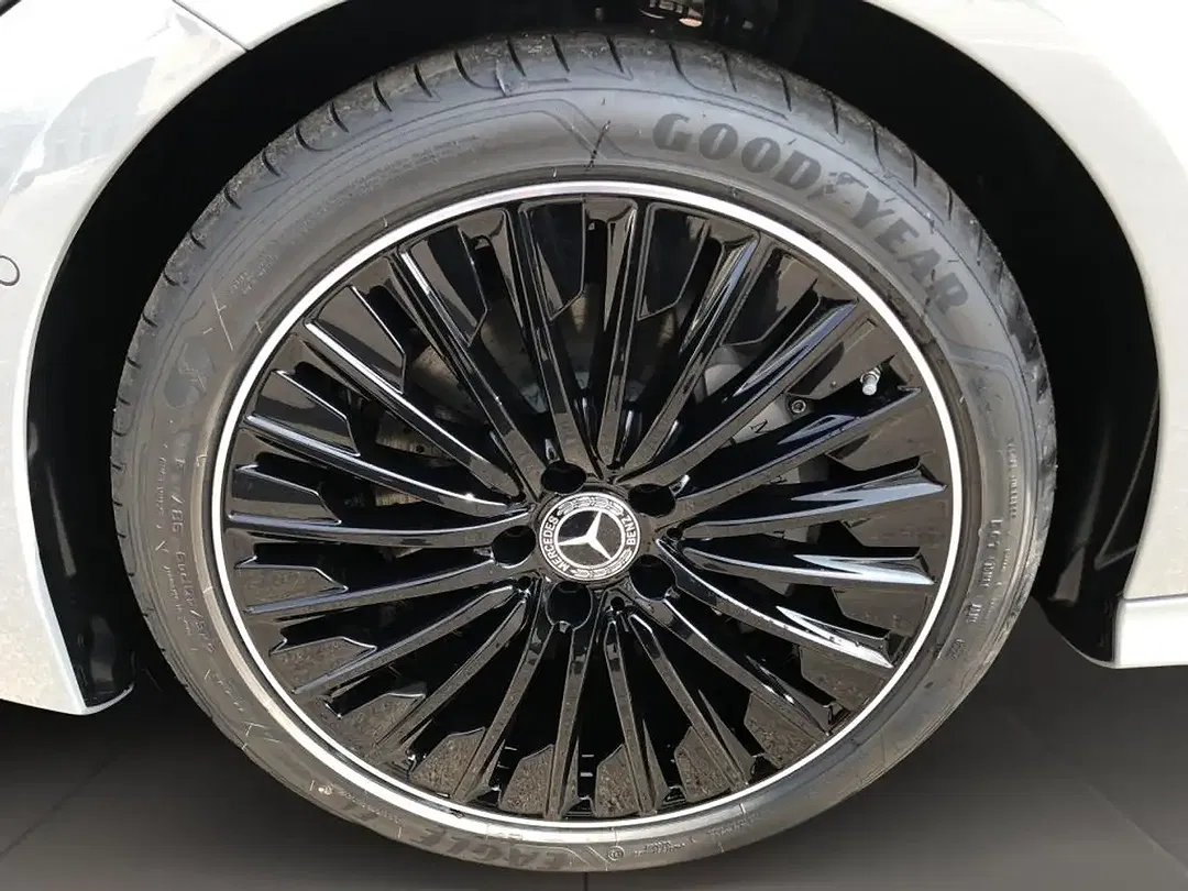 Mercedes-Benz CLE 220 AMG MBUX Burmester Night - Thumbnail 8