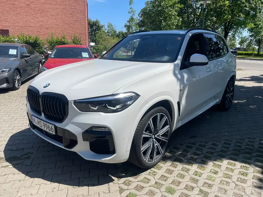 BMW X5 M50 - Afbeelding 1