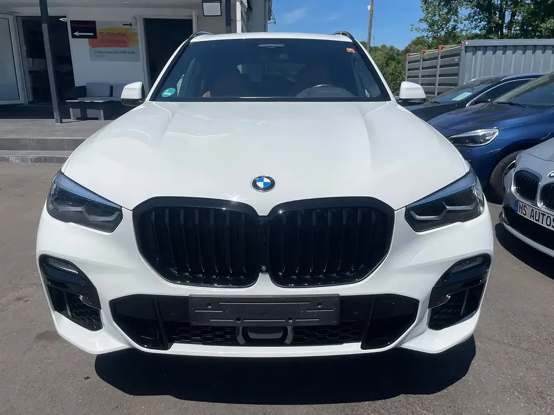 BMW X5 M50 - Thumbnail 9