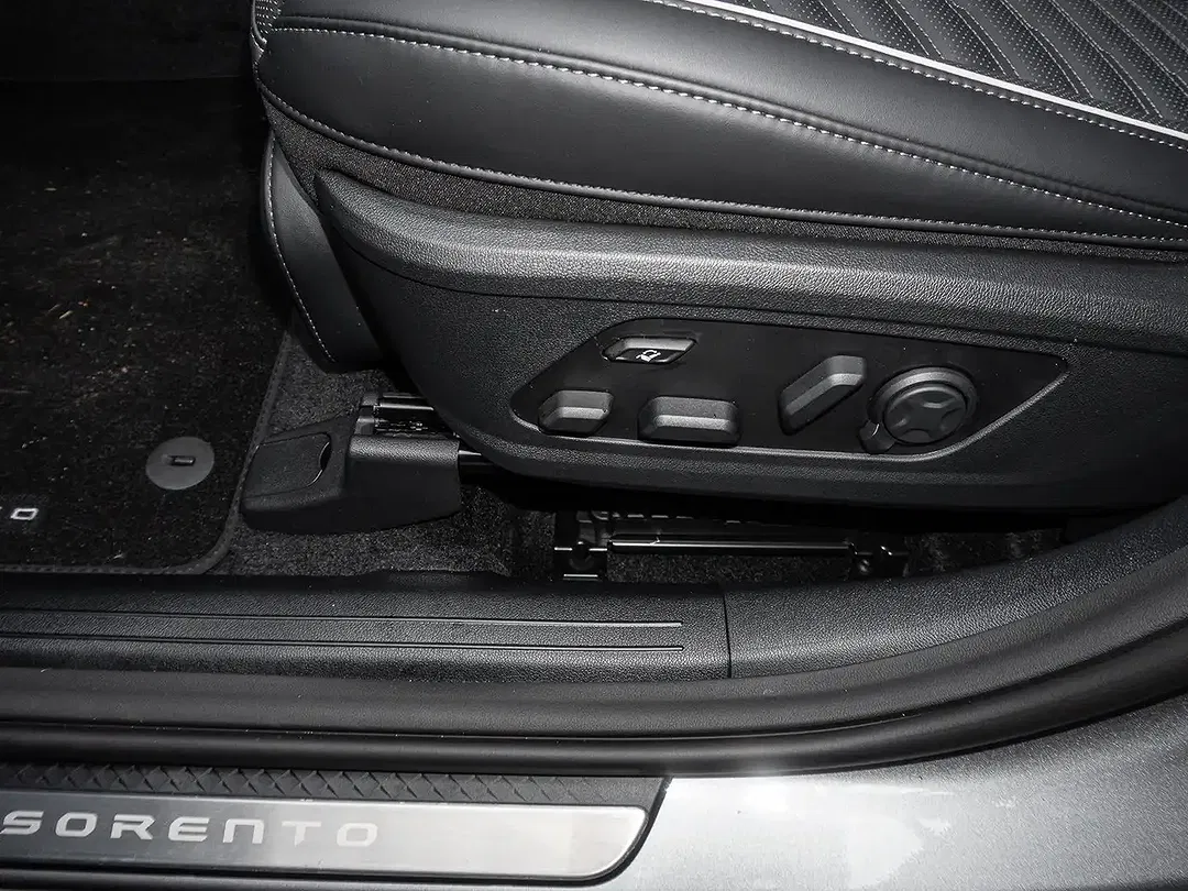Kia Sorento 2.2 CRDi AWD Platinum Premium - Thumbnail 14