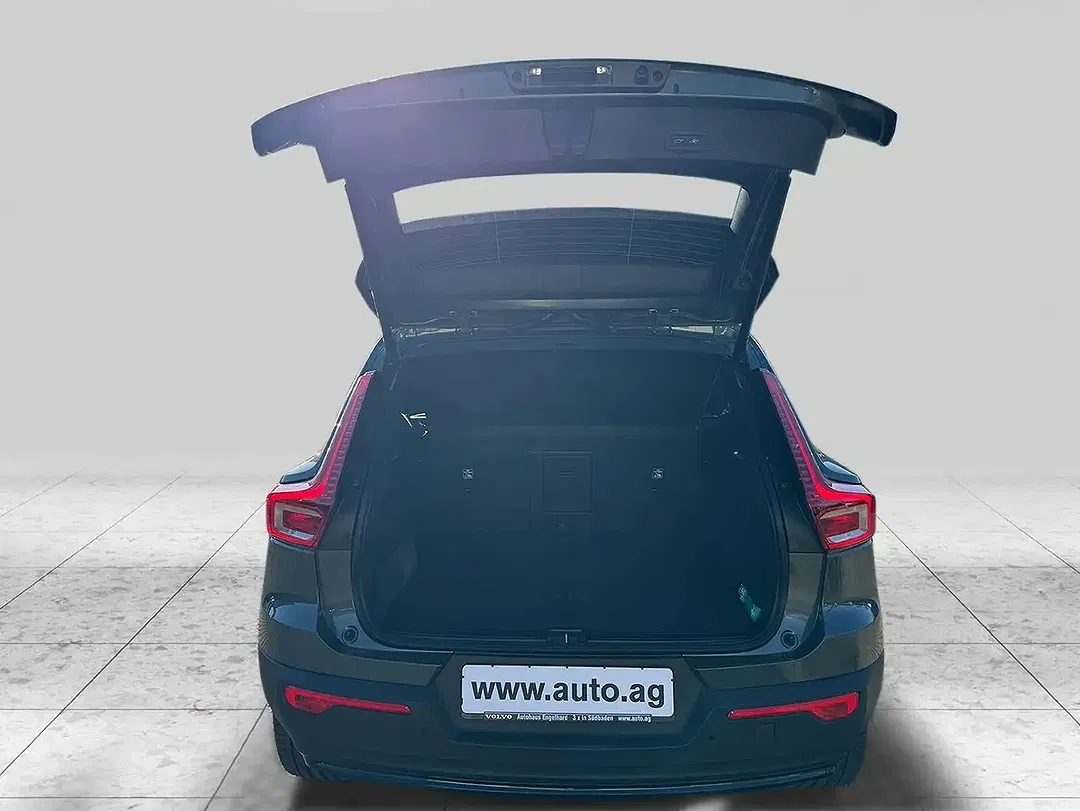 Volvo EX40 Single Motor Extended Range Plus Dark - Thumbnail 4