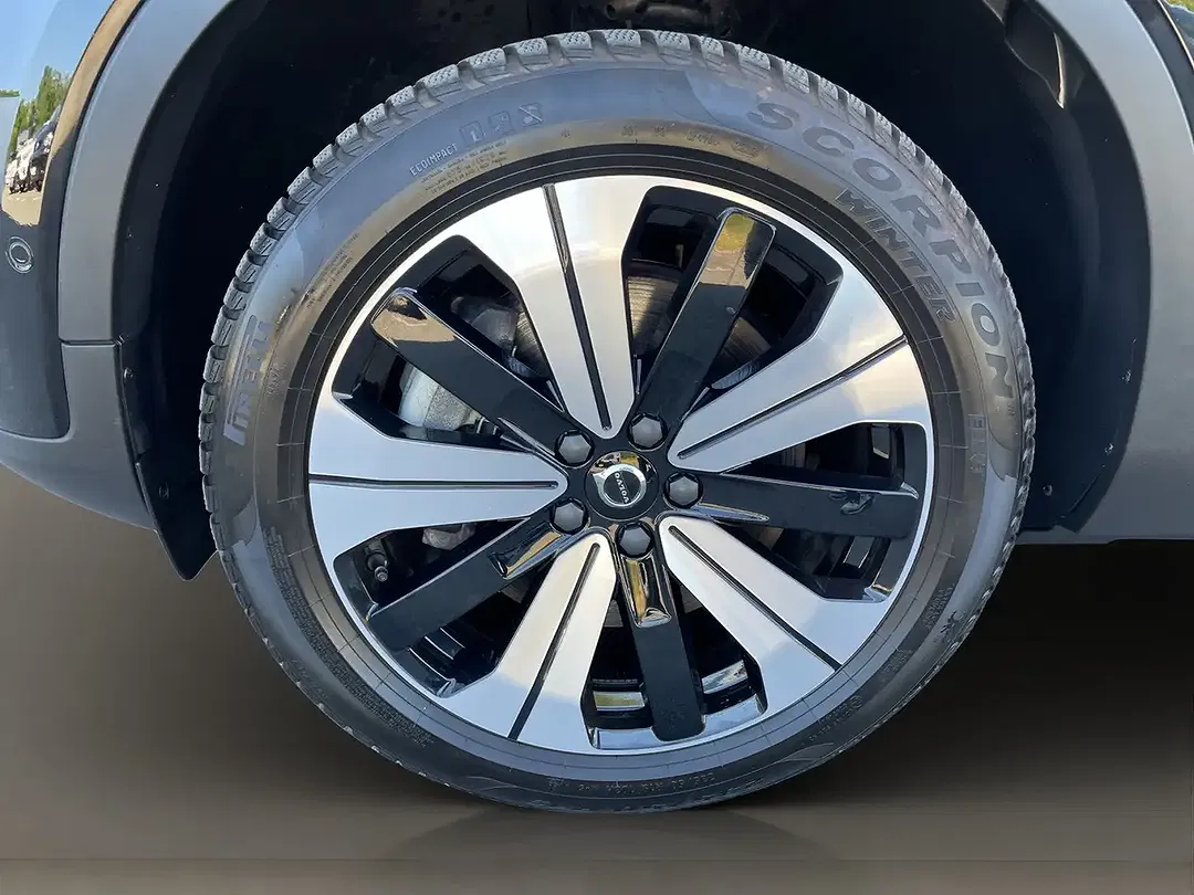 Volvo C40 AWD Ultimate - foto 15