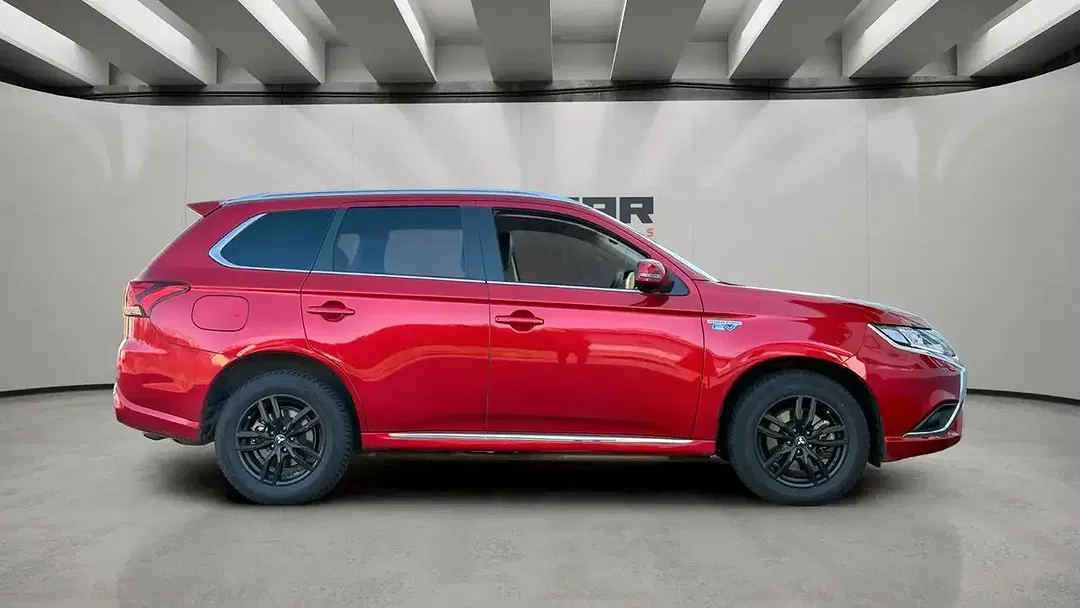 Mitsubishi Outlander PHEV 4WD - Thumbnail 6
