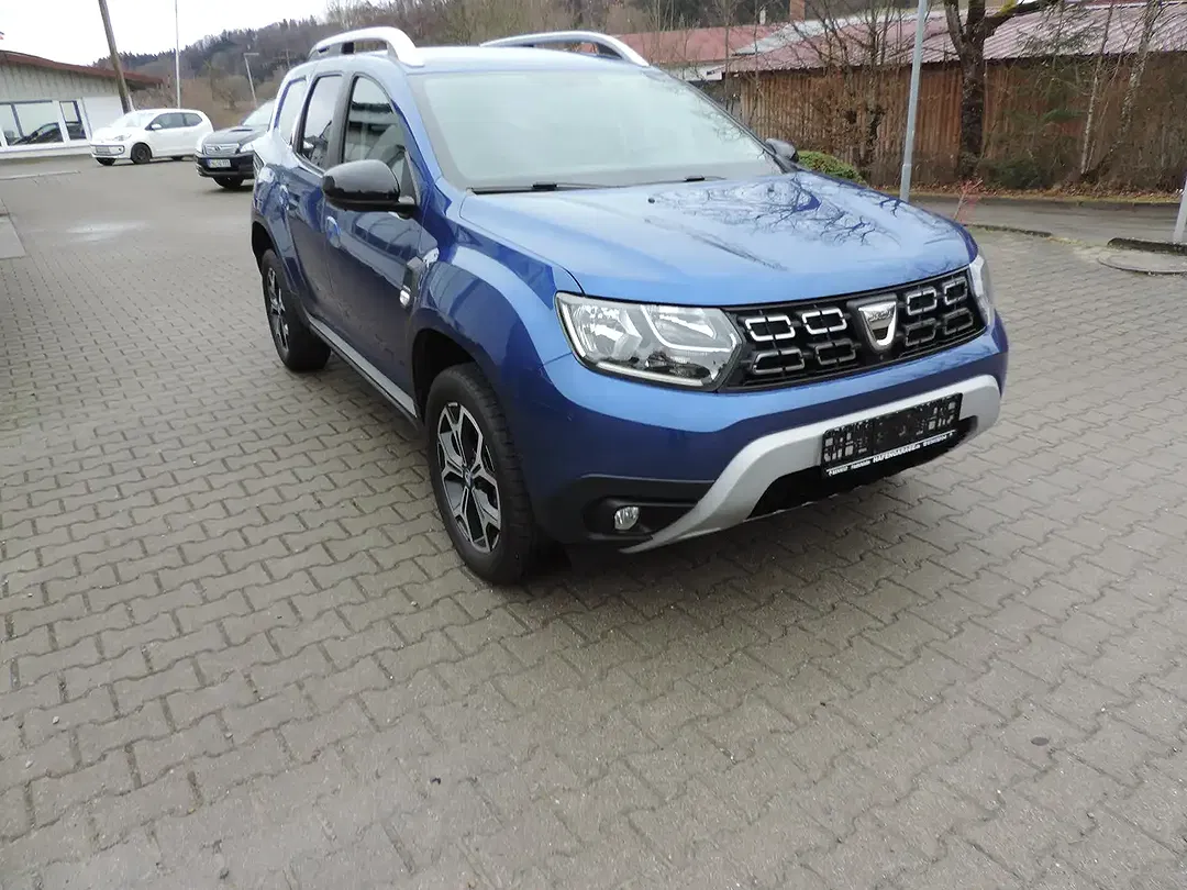 Dacia Duster Celebration - Thumbnail 4